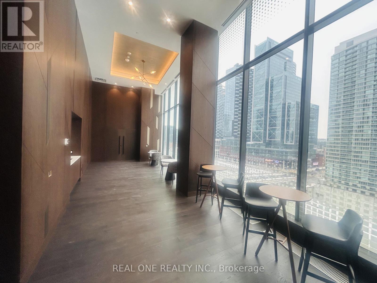 6905 - 1 Concord City Place Way, Toronto (Waterfront Communities), Ontario  M5V 0X4 - Photo 13 - C13660208