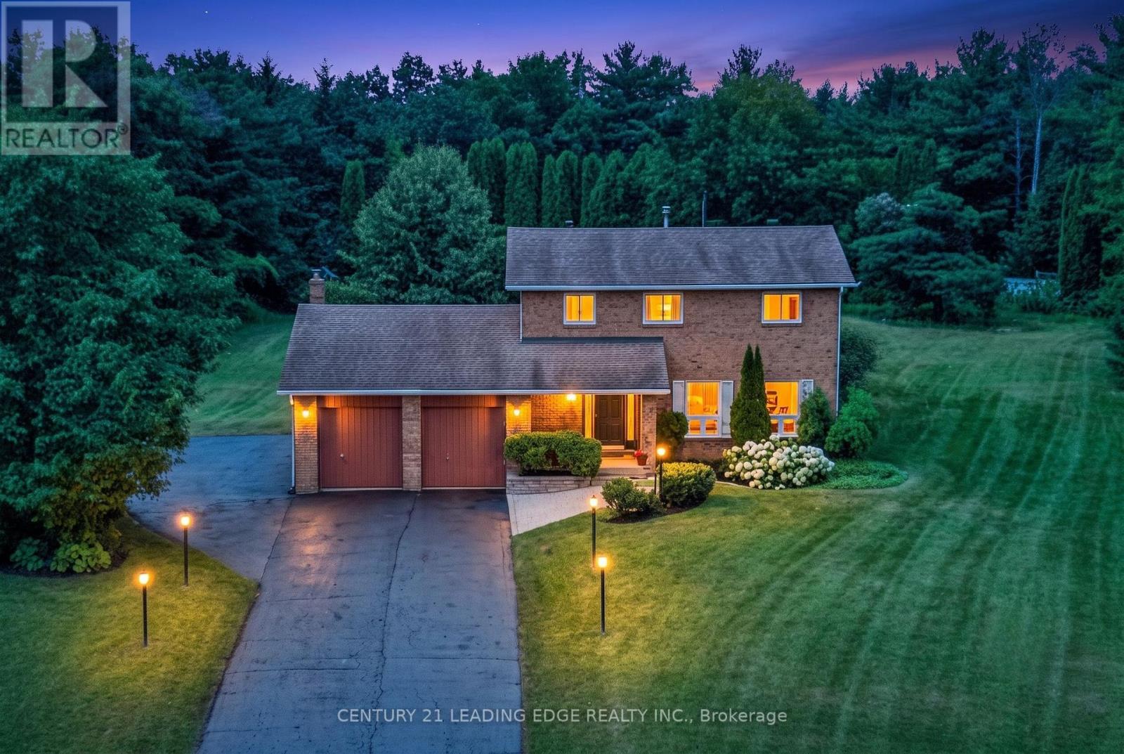 6 CAIRNS BOULEVARD, Springwater, Ontario