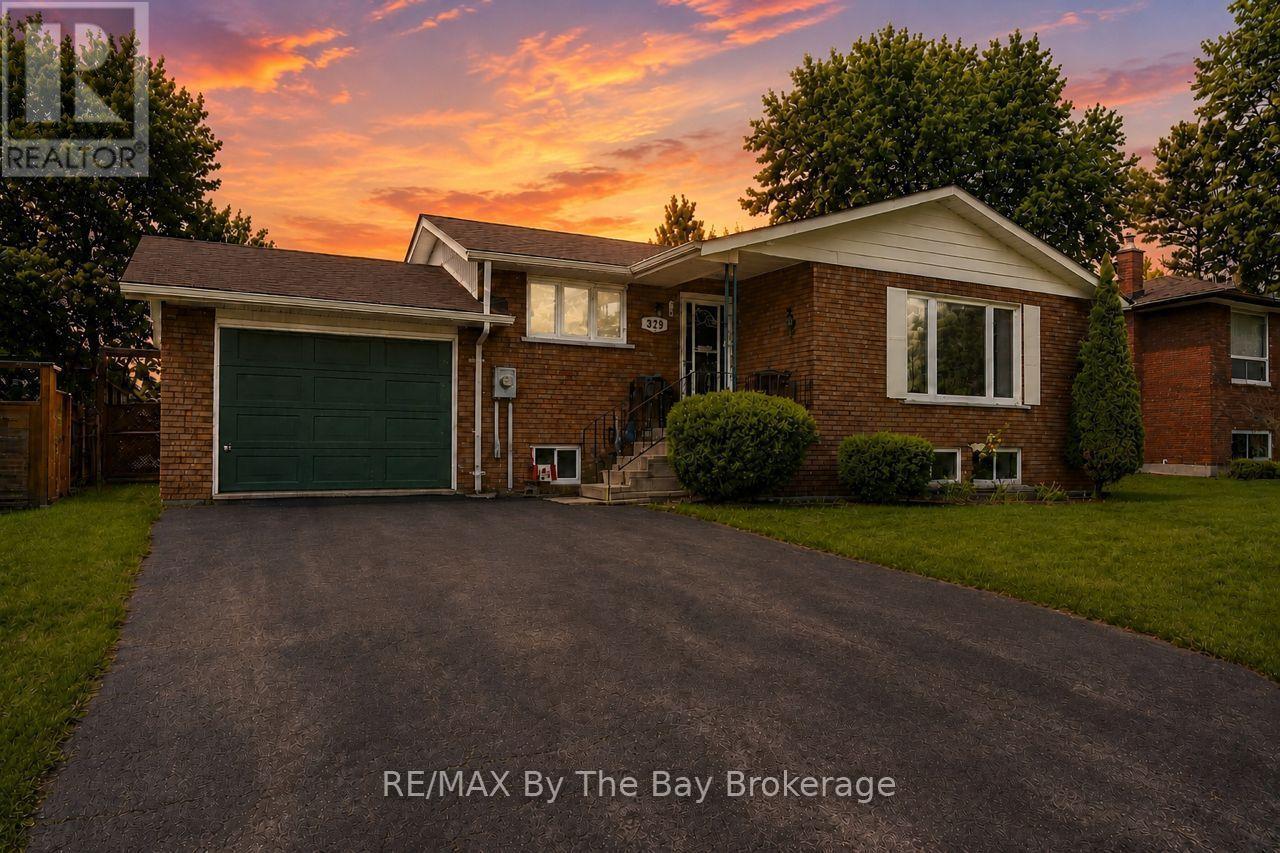 229 DATAS DRIVE E, Clearview, Ontario