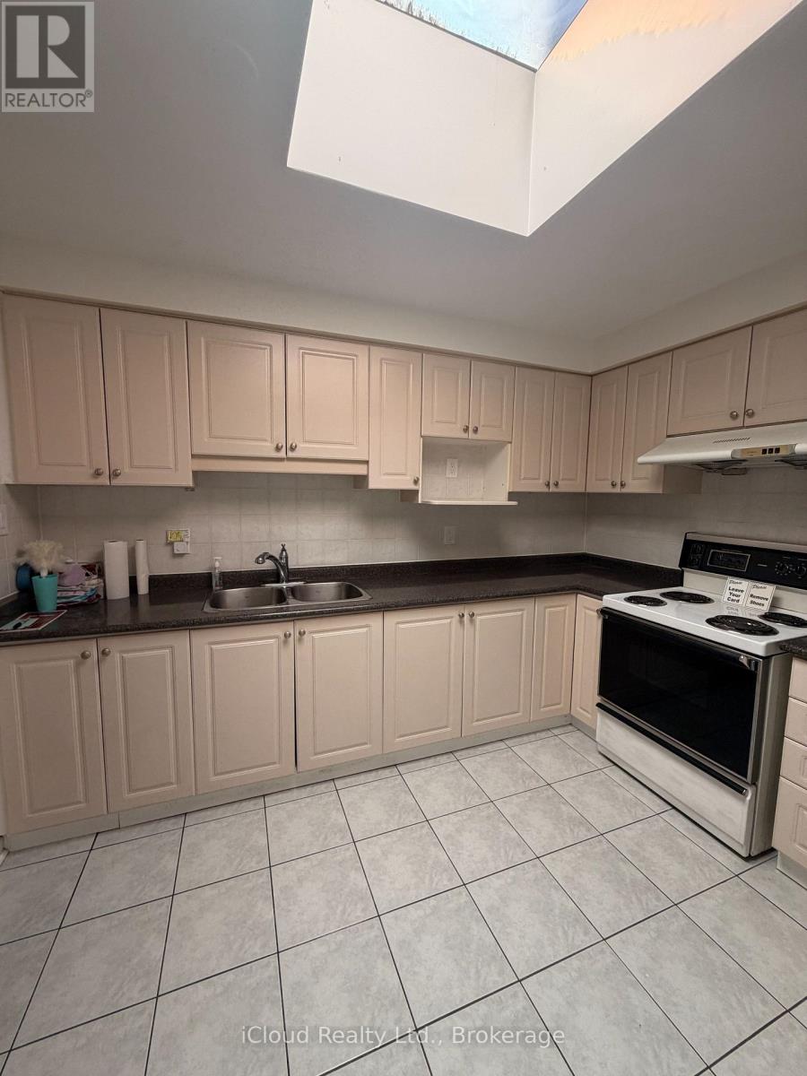 2nd Flr - 5084 Dundas Street W, Toronto, Ontario M9A 1C2 - Photo 5 - W13660220