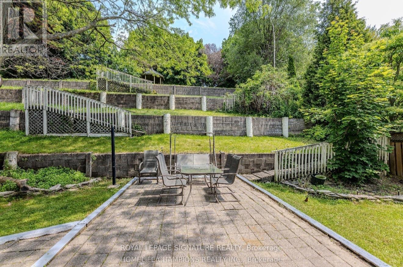Main - 41 Broadbridge Drive, Toronto, Ontario  M1C 3K5 - Photo 3 - E13659604