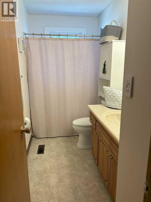 4924 40 Avenue NW, Calgary, Alberta  T3A 2P1 - Photo 16 - A2307439