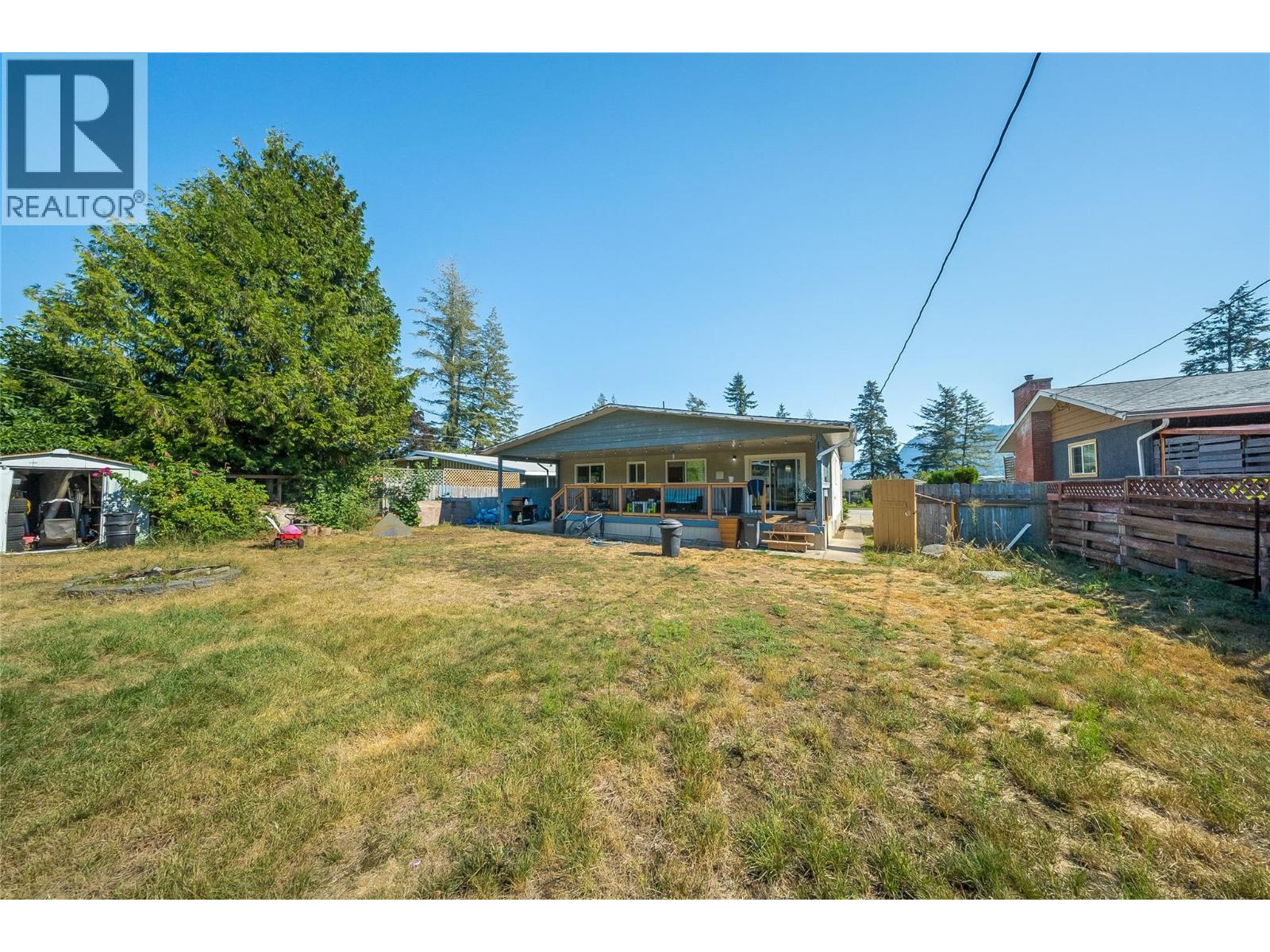 1684 Ridgewood Drive, Castlegar, British Columbia  V1N 2L7 - Photo 39 - 10397238