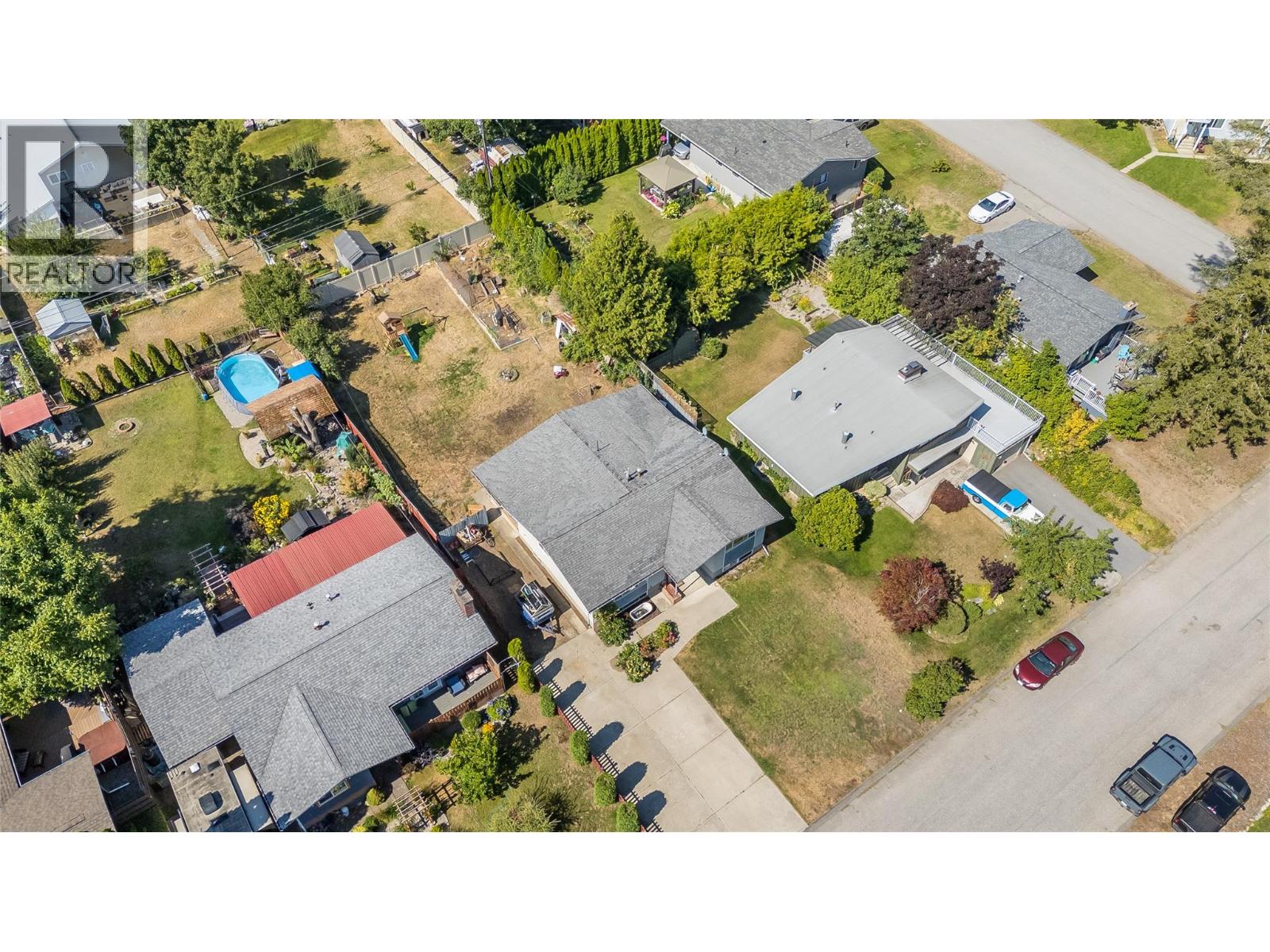 1684 Ridgewood Drive, Castlegar, British Columbia  V1N 2L7 - Photo 47 - 10397238