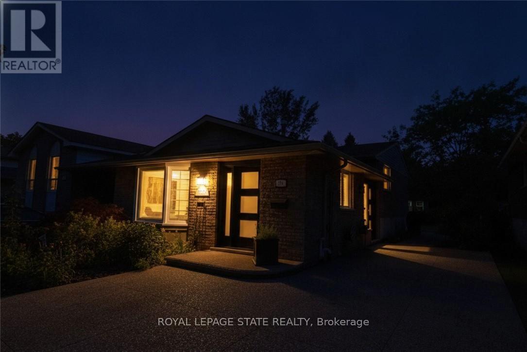 374 Brigadoon Drive, Hamilton, Ontario  L9C 6X4 - Photo 47 - X13659218