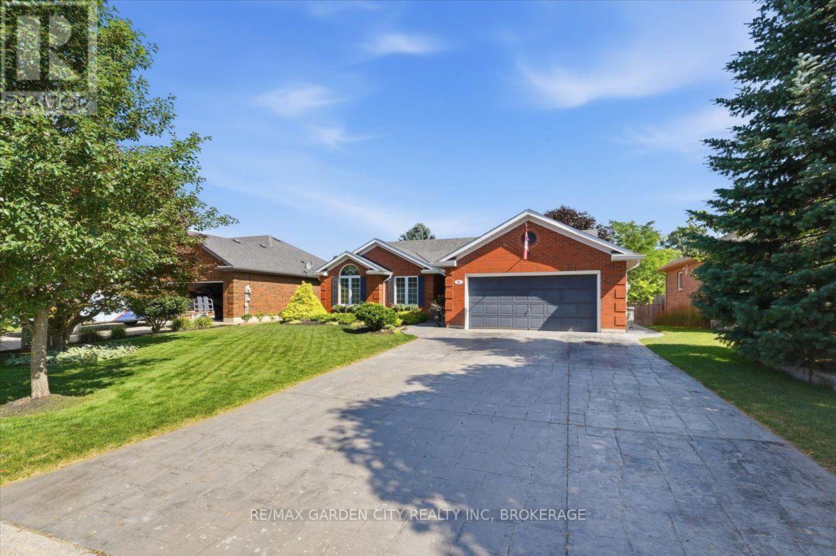 81 Sandra Drive, Pelham, Ontario  L0S 1C0 - Photo 3 - X13608286