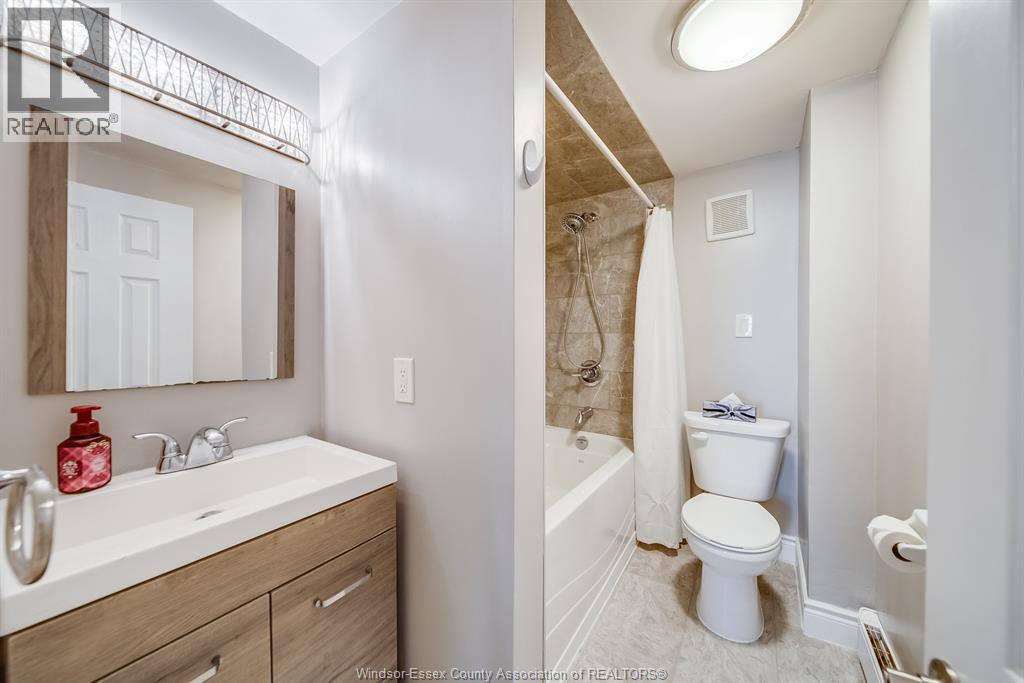 623 Edinborough, Windsor, Ontario  N8X 3C8 - Photo 15 - 26019261
