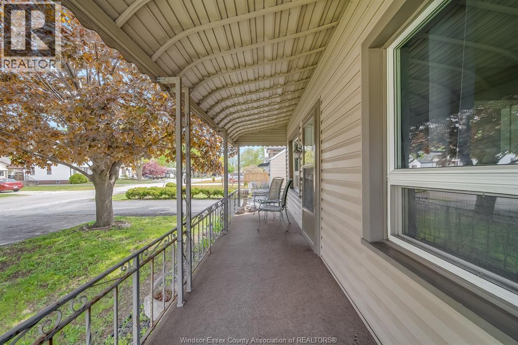 623 Edinborough, Windsor, Ontario  N8X 3C8 - Photo 4 - 26019261