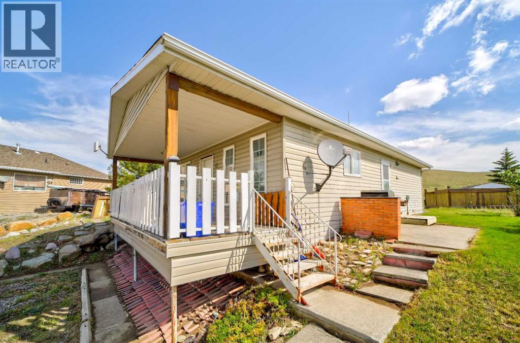 93 4 Avenue, Rural Pincher Creek No. 9, Alberta  T0K 1W0 - Photo 32 - A2315544