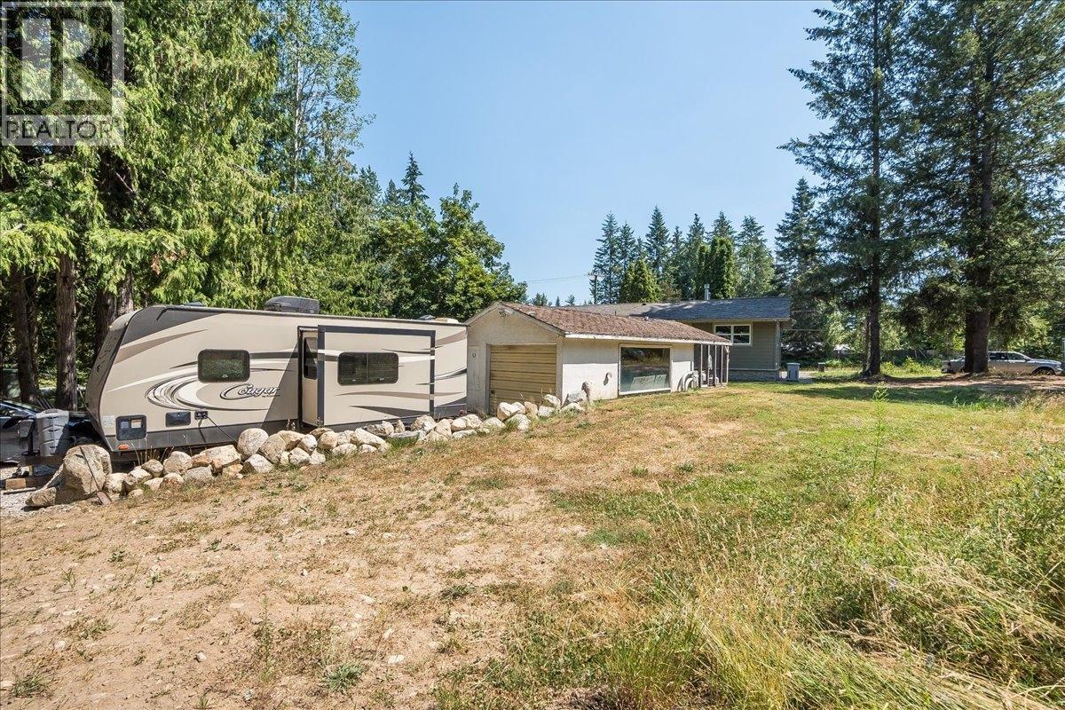 6010 Harrop-Procter Road, Nelson, British Columbia  V1L 6P7 - Photo 66 - 10365212