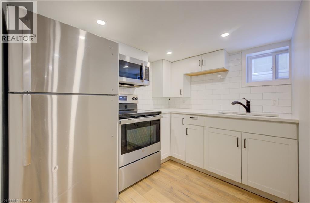 21 Fairview Avenue Unit# Basement, Kitchener, Ontario  N2H 3E7 - Photo 9 - 40838493