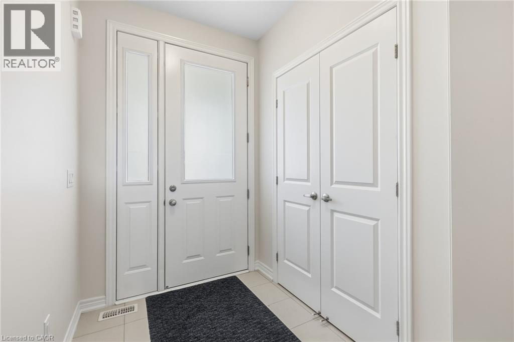 289 Raymond Road, Ancaster, Ontario  L9K 0H8 - Photo 2 - 40854750