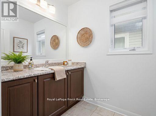 144 Bruce Cameron Drive, Clarington (Bowmanville), Ontario  L1C 0W3 - Photo 12 - E13660260
