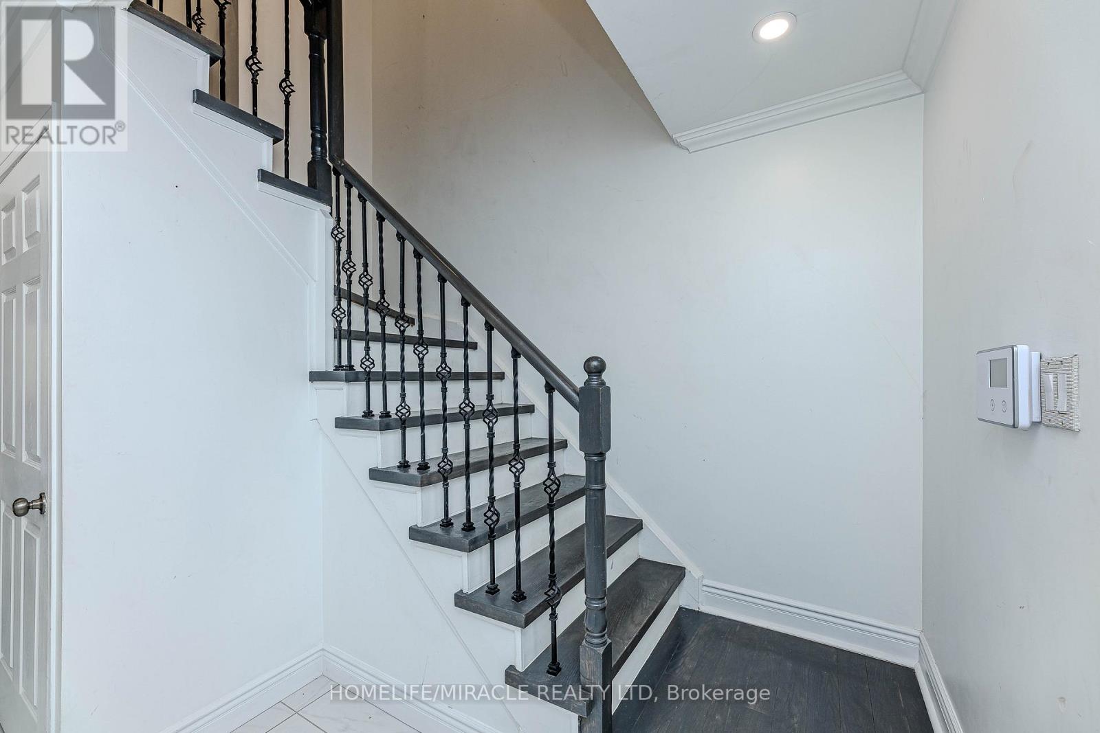 851 Bennett Court, Oshawa, Ontario  L1K 1V3 - Photo 16 - E13660266