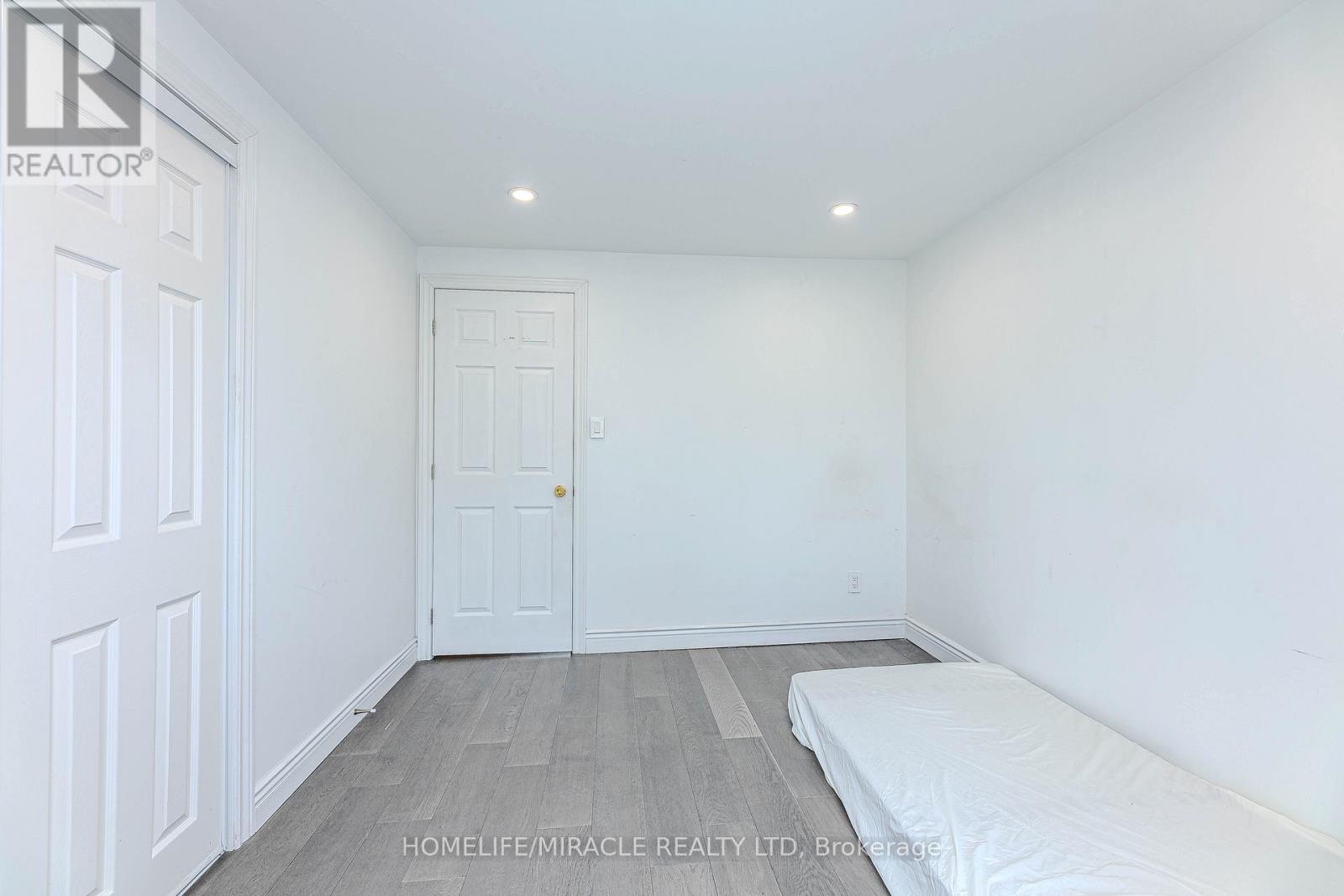 851 Bennett Court, Oshawa, Ontario  L1K 1V3 - Photo 30 - E13660266