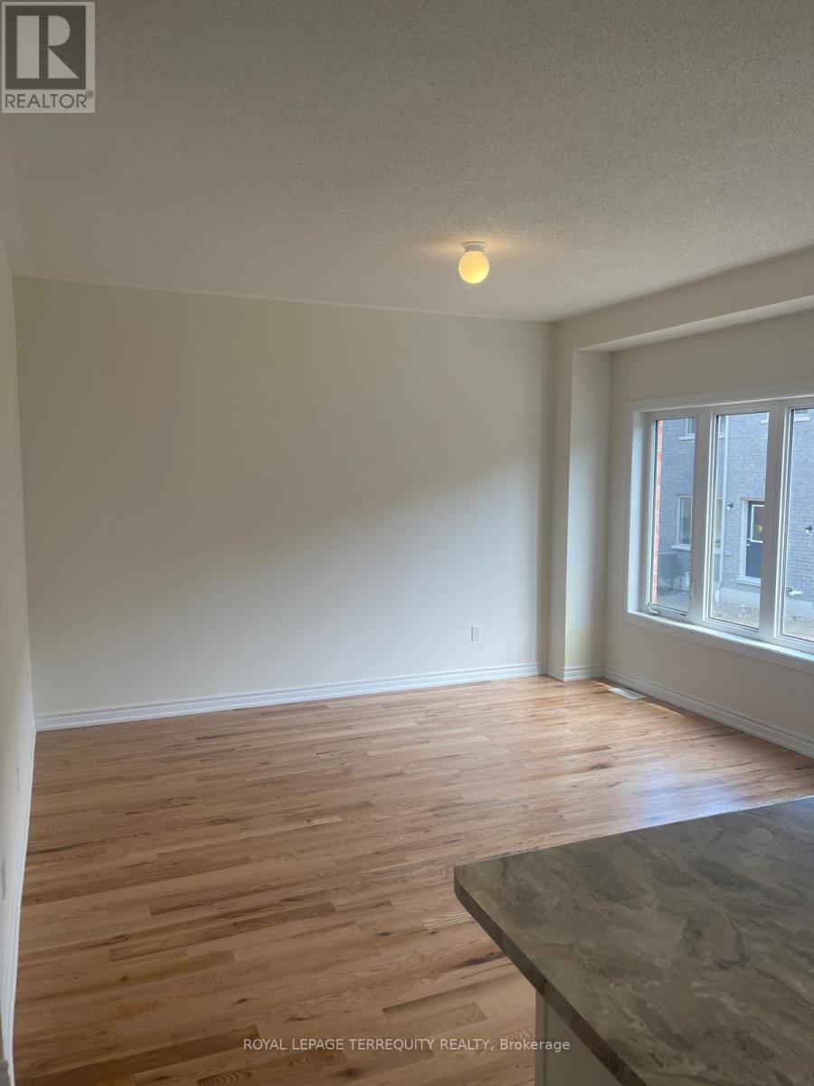 1111 Marathon Avenue, Pickering, Ontario  L1X 0L7 - Photo 14 - E13660276
