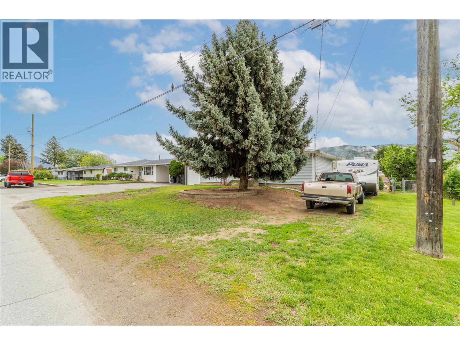2255 Fleetwood Avenue, Kamloops, British Columbia  V2B 4S6 - Photo 4 - 10397377