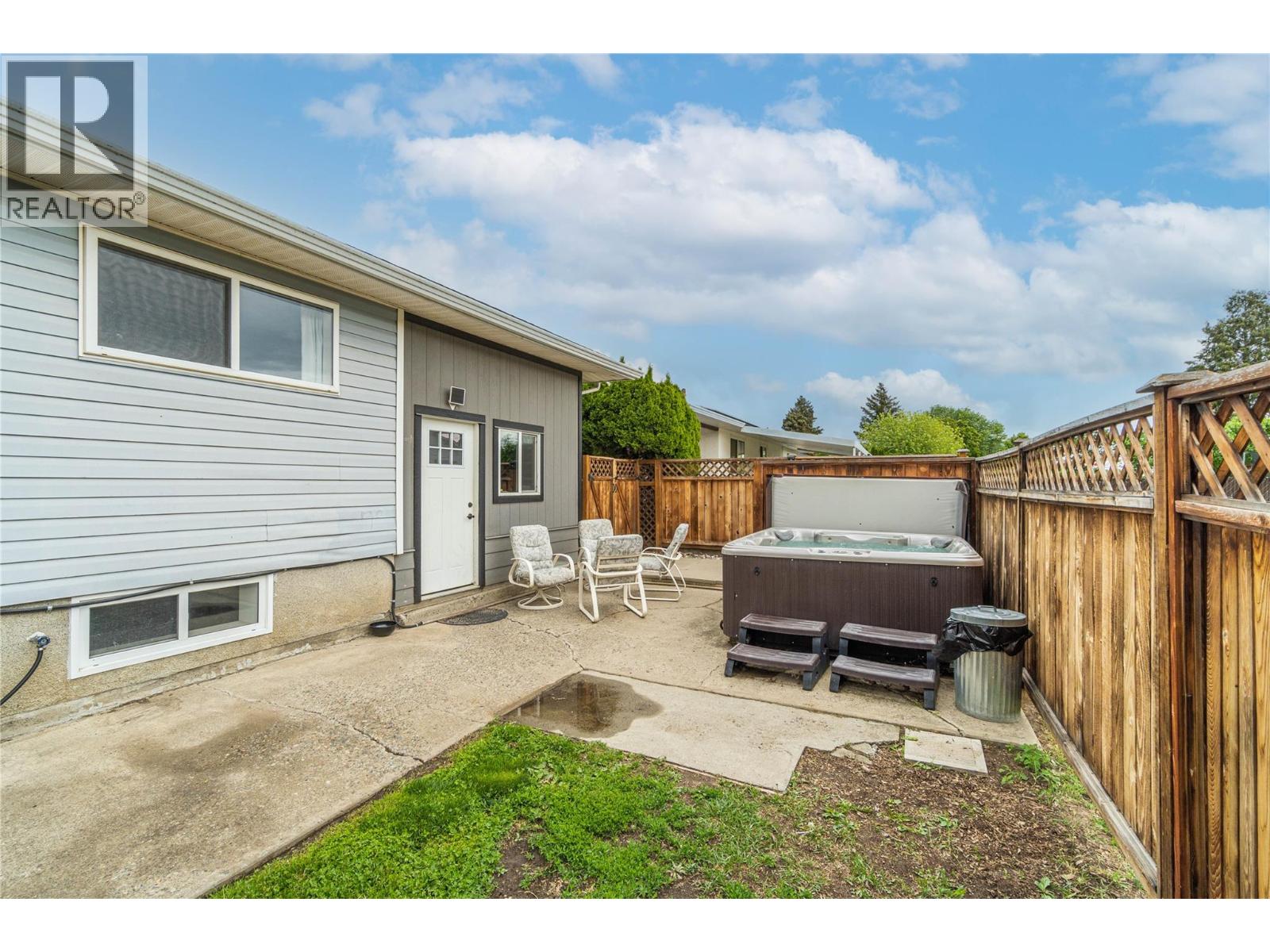 2255 Fleetwood Avenue, Kamloops, British Columbia  V2B 4S6 - Photo 28 - 10397377