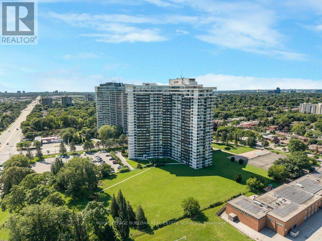 718 - 1333 BLOOR STREET, Mississauga, Ontario
