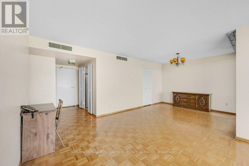 718 - 1333 Bloor Street, Mississauga, Ontario  L4Y 3T6 - Photo 9 - W13660240