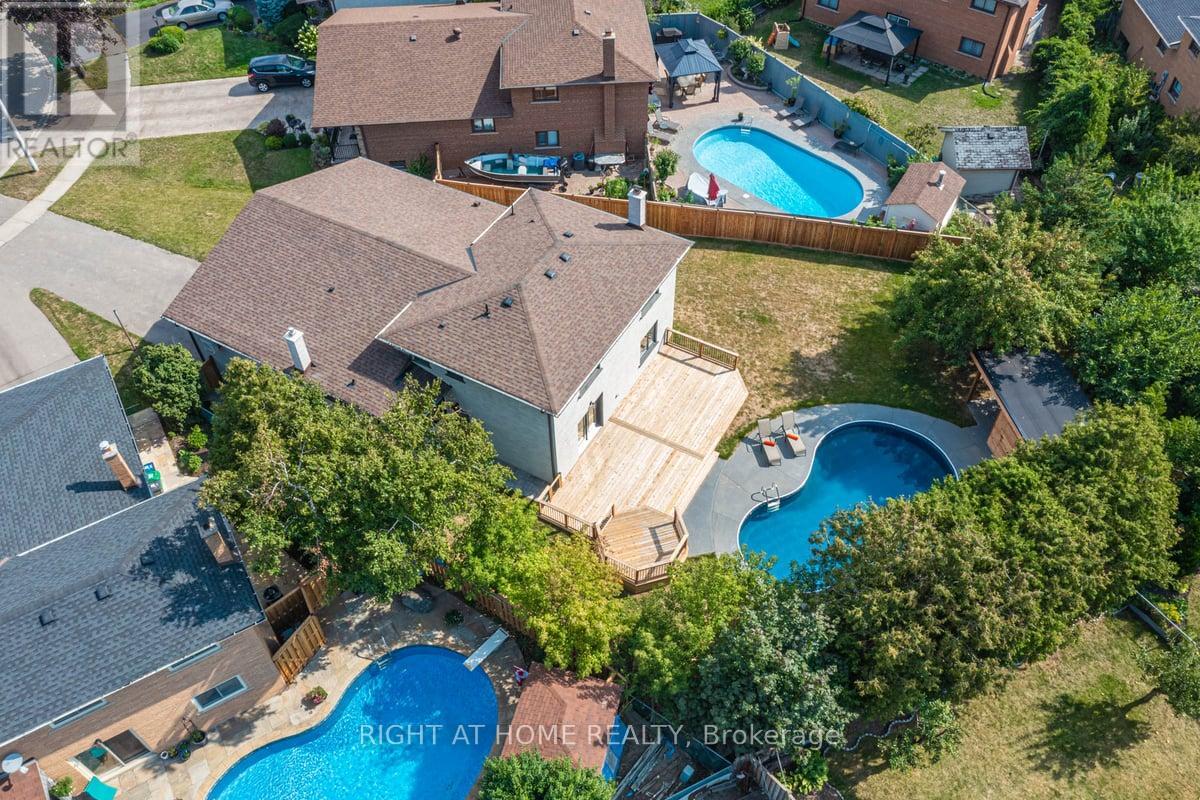 690 HILLMAN CRESCENT, Mississauga, Ontario