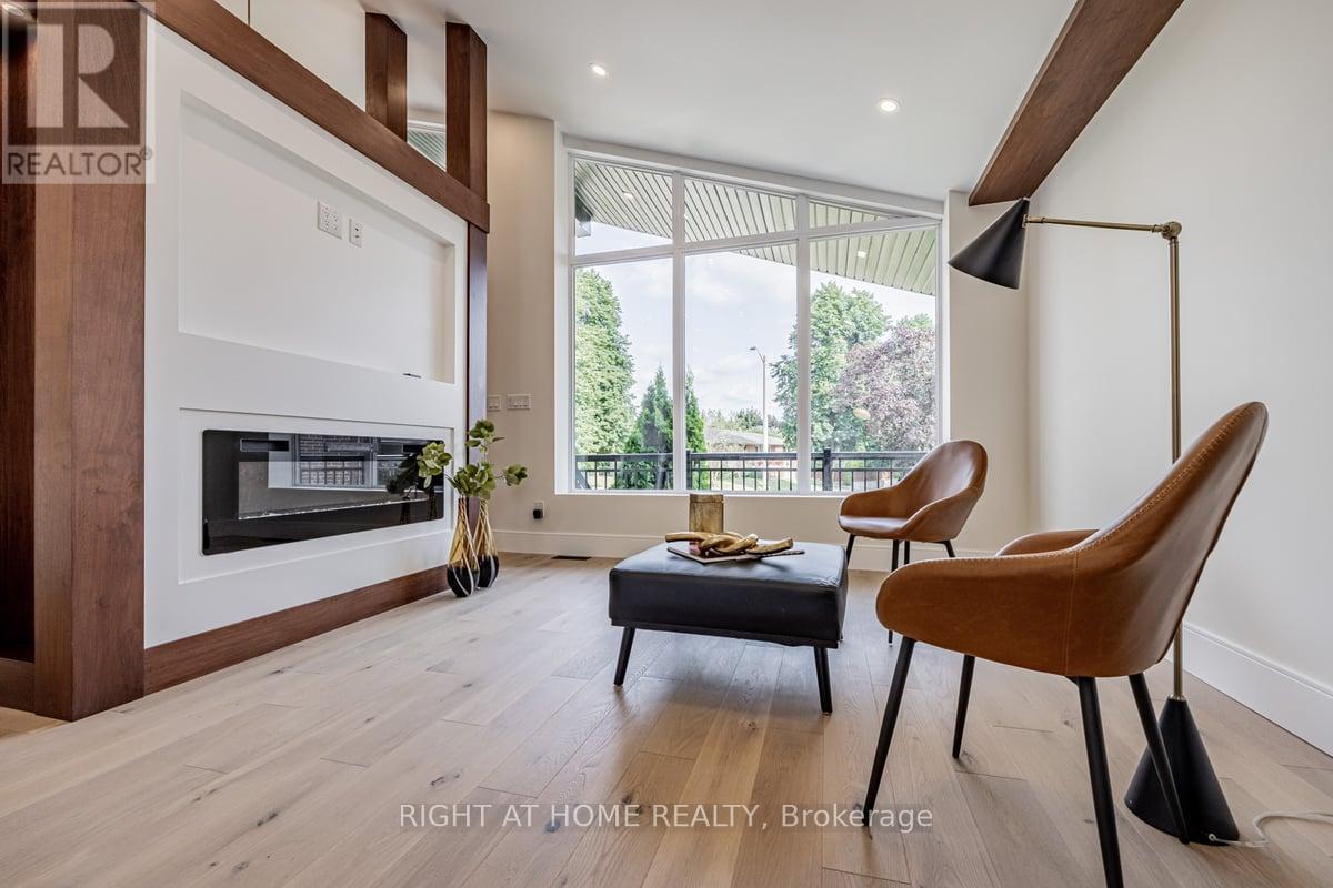 690 Hillman Crescent, Mississauga, Ontario  L4Y 2H9 - Photo 5 - W13660258