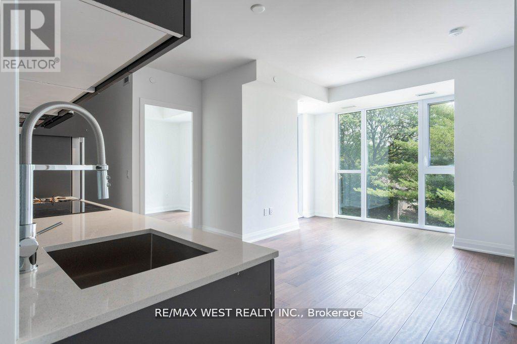 307 - 293 The Kingsway, Toronto, Ontario  M9A 0E8 - Photo 9 - W13660278