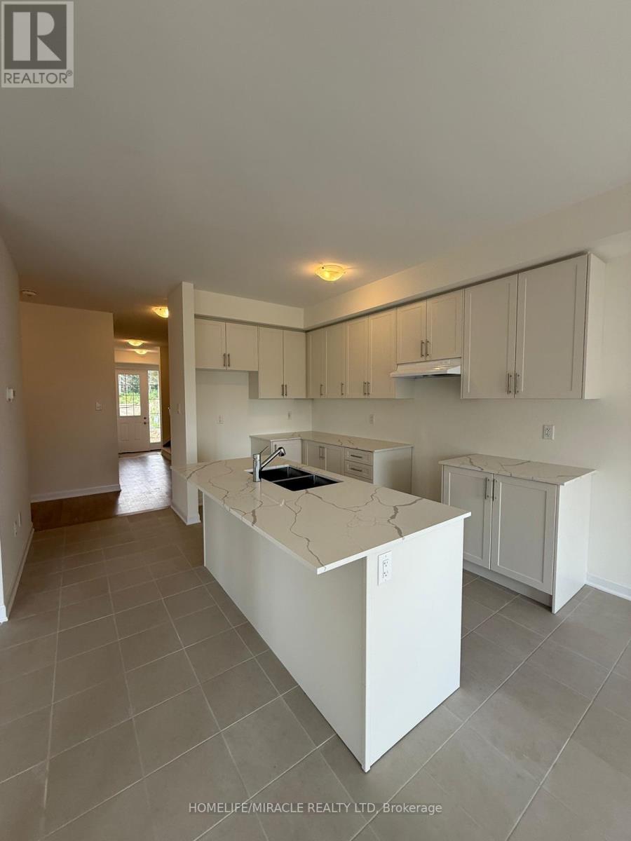 61 Royal Oak Crescent, Loyalist, Ontario  K0H 1G0 - Photo 13 - X13660262