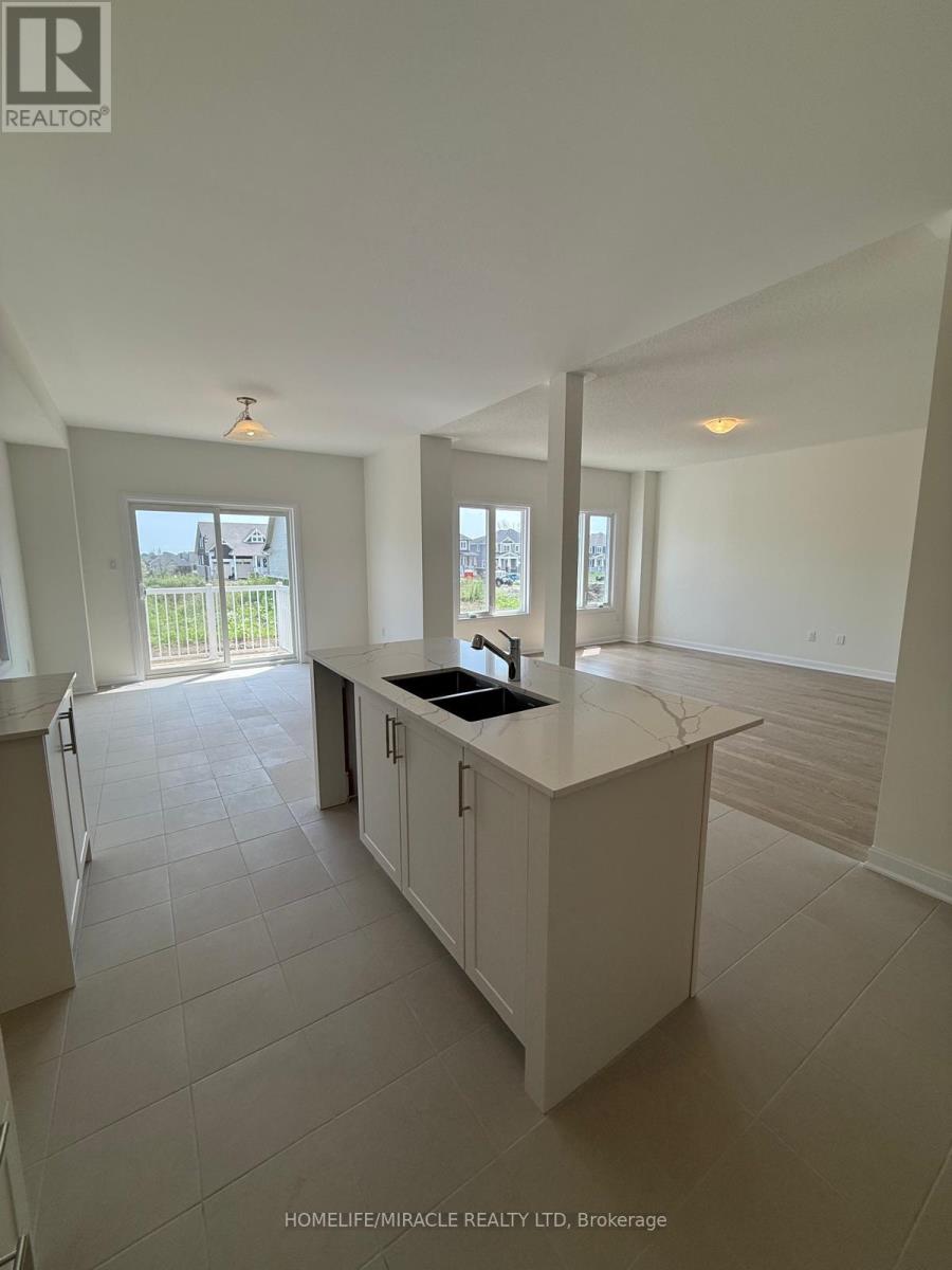 61 Royal Oak Crescent, Loyalist, Ontario  K0H 1G0 - Photo 8 - X13660262
