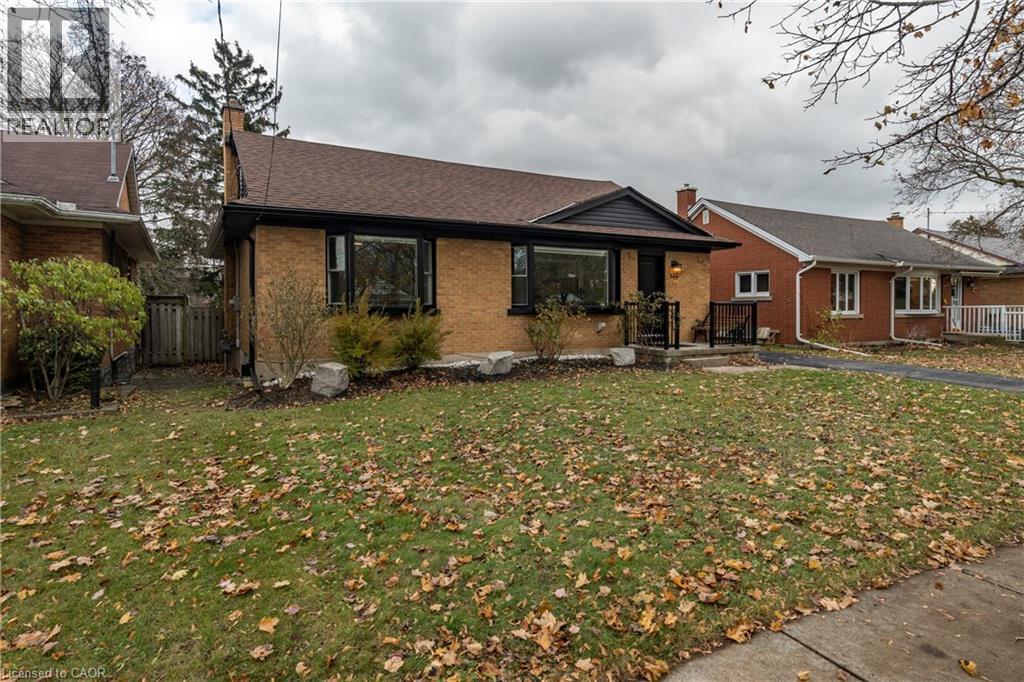 266 Melrose Avenue, Kitchener, Ontario  N2H 2C1 - Photo 2 - 40854700