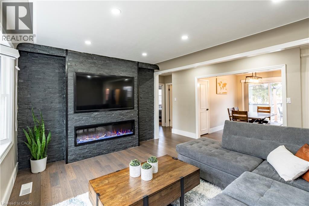 266 Melrose Avenue, Kitchener, Ontario  N2H 2C1 - Photo 3 - 40854700