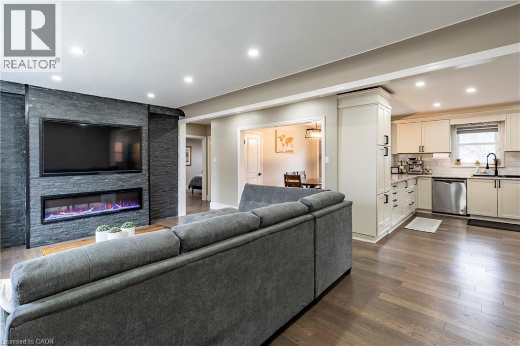 266 Melrose Avenue, Kitchener, Ontario  N2H 2C1 - Photo 4 - 40854700