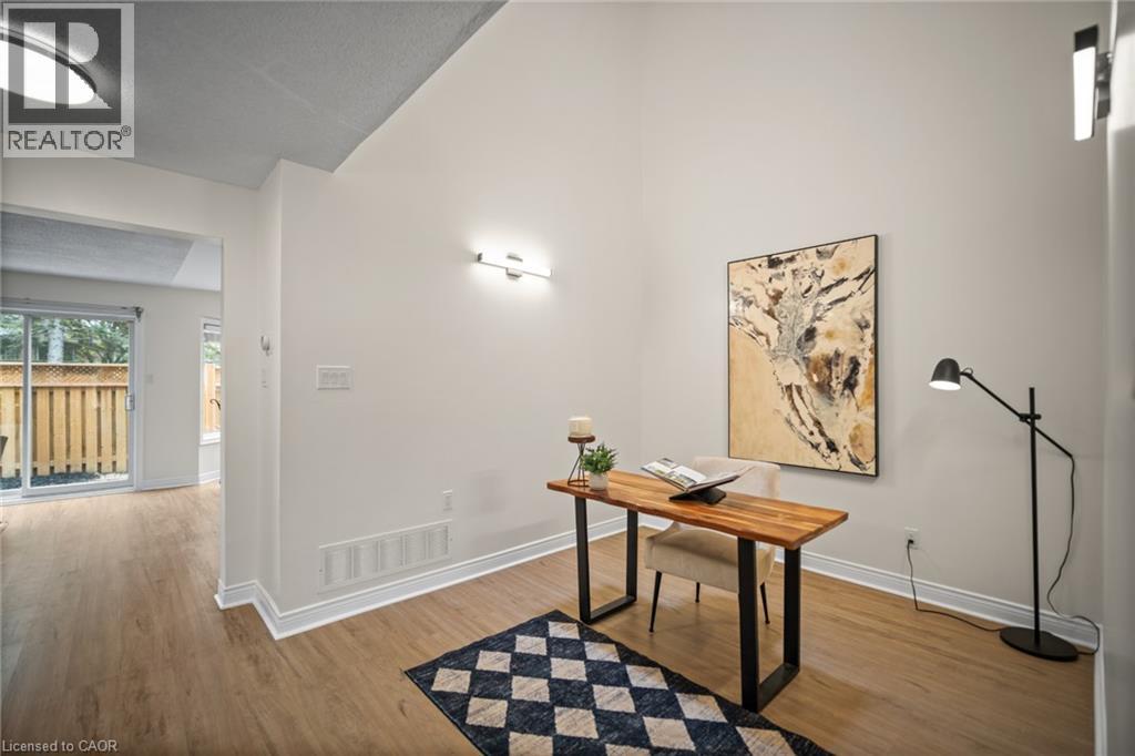 320 Hamilton Drive Unit# 10, Ancaster, Ontario  L9G 4W6 - Photo 7 - 40853262
