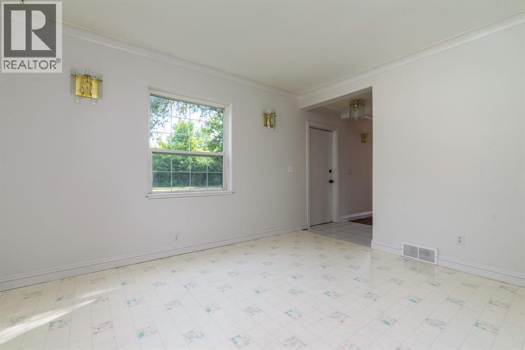 5218 49th Street, Lloydminster, Alberta  T9V 0K6 - Photo 6 - A2336248