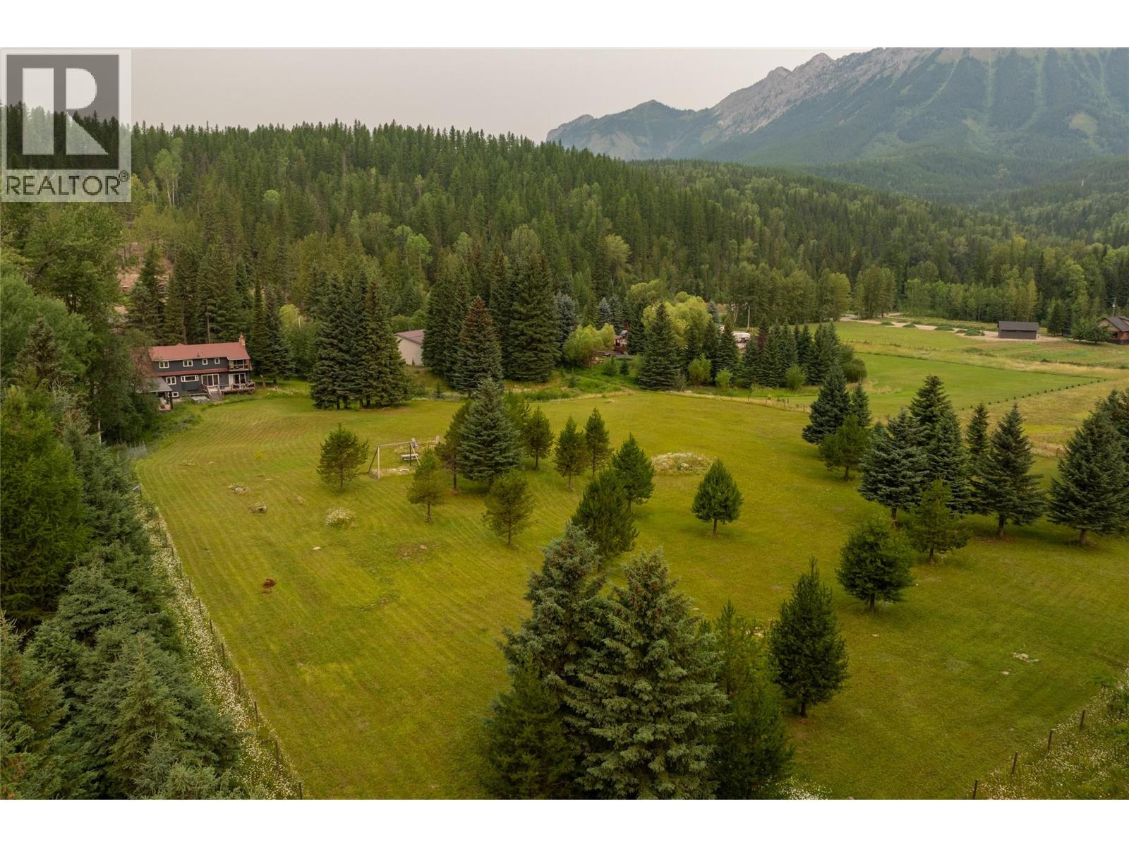 3292 Anderson Road, Fernie, British Columbia  V0B 1M1 - Photo 12 - 10395142