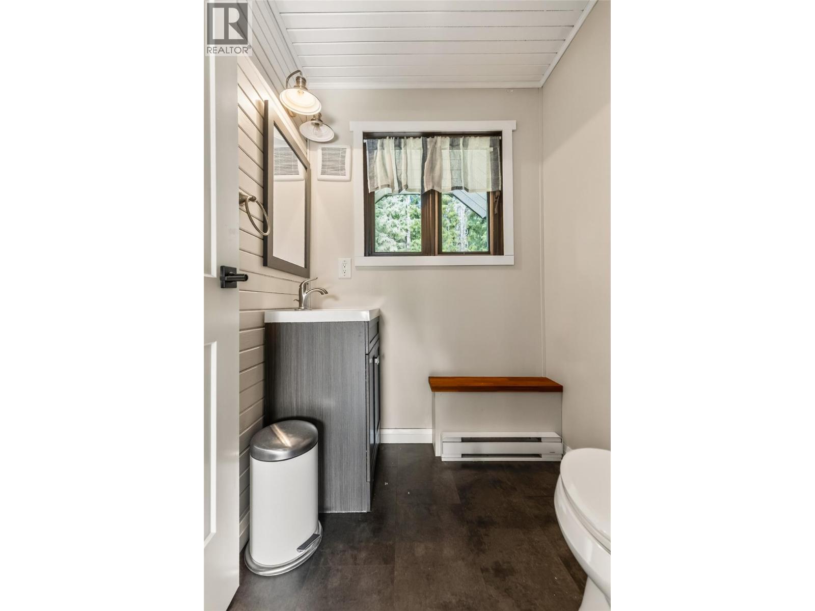 3292 Anderson Road, Fernie, British Columbia  V0B 1M1 - Photo 25 - 10395142