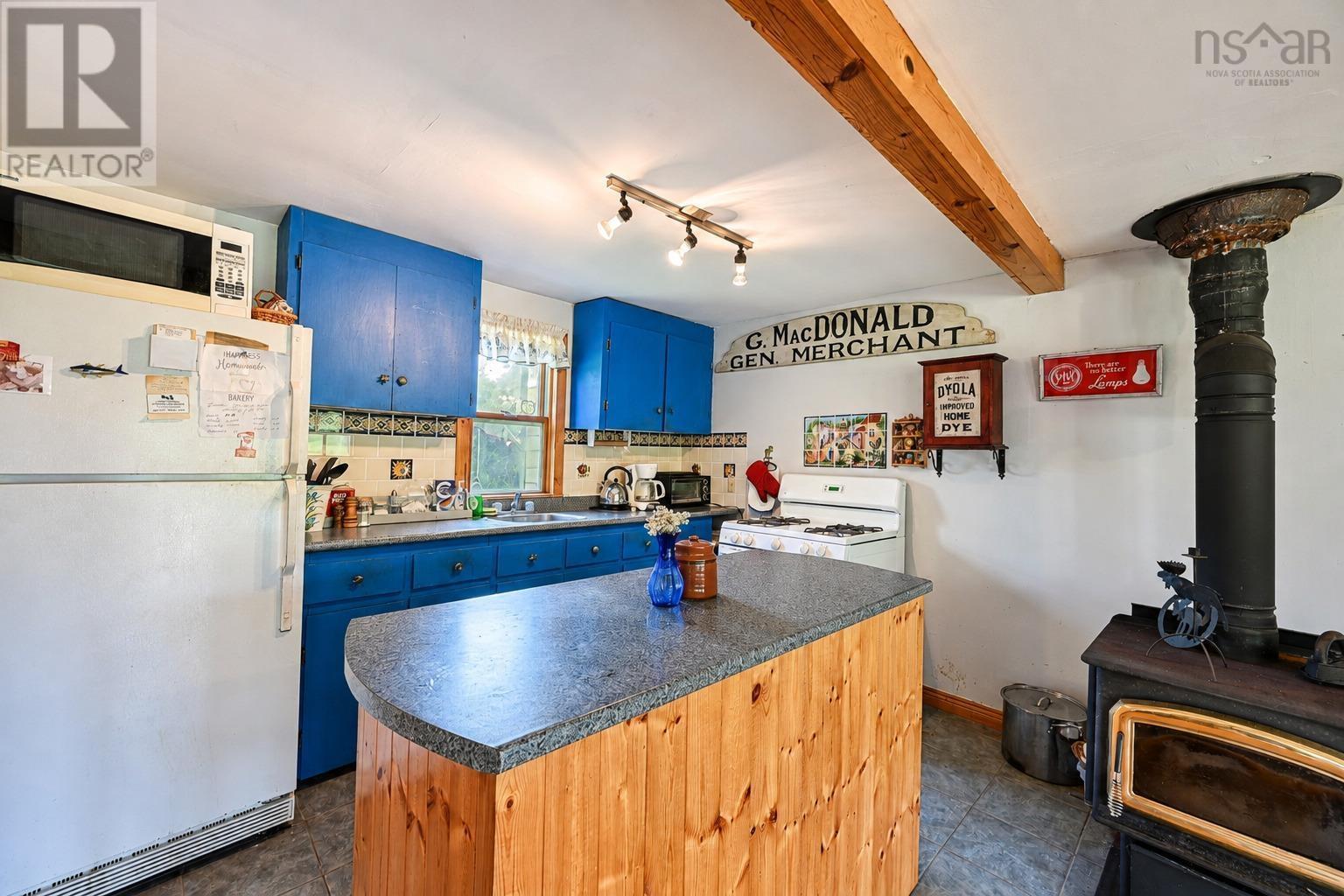 1251 White Point Rd, Smelt Brook, Nova Scotia  B0C 1G0 - Photo 16 - 202620206