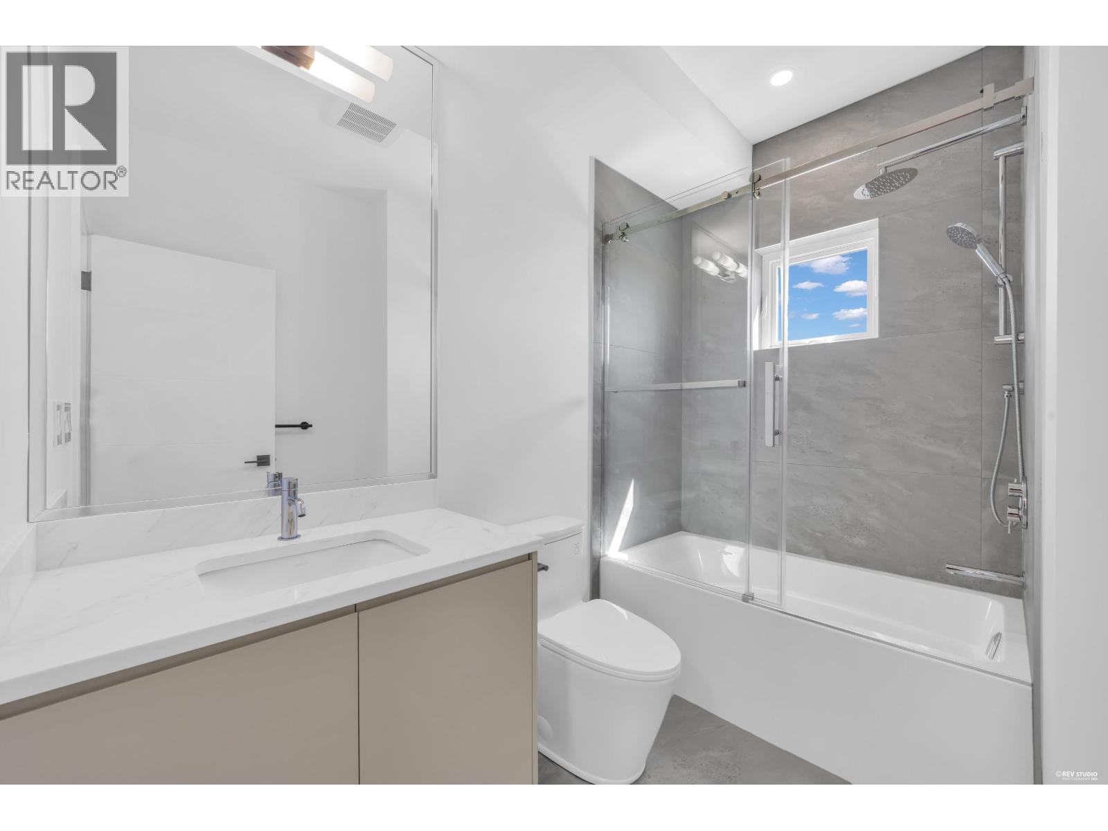 1 3800 Pender Street, Burnaby, British Columbia  V5C 2L5 - Photo 11 - R3154428