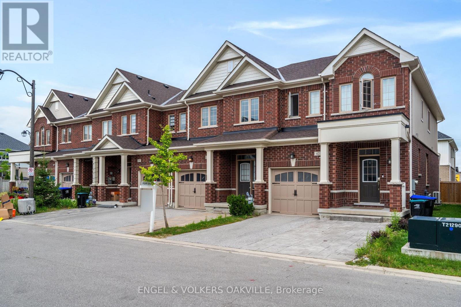 44 Clifford Crescent, New Tecumseth, Ontario  L0G 1W0 - Photo 2 - N13535614