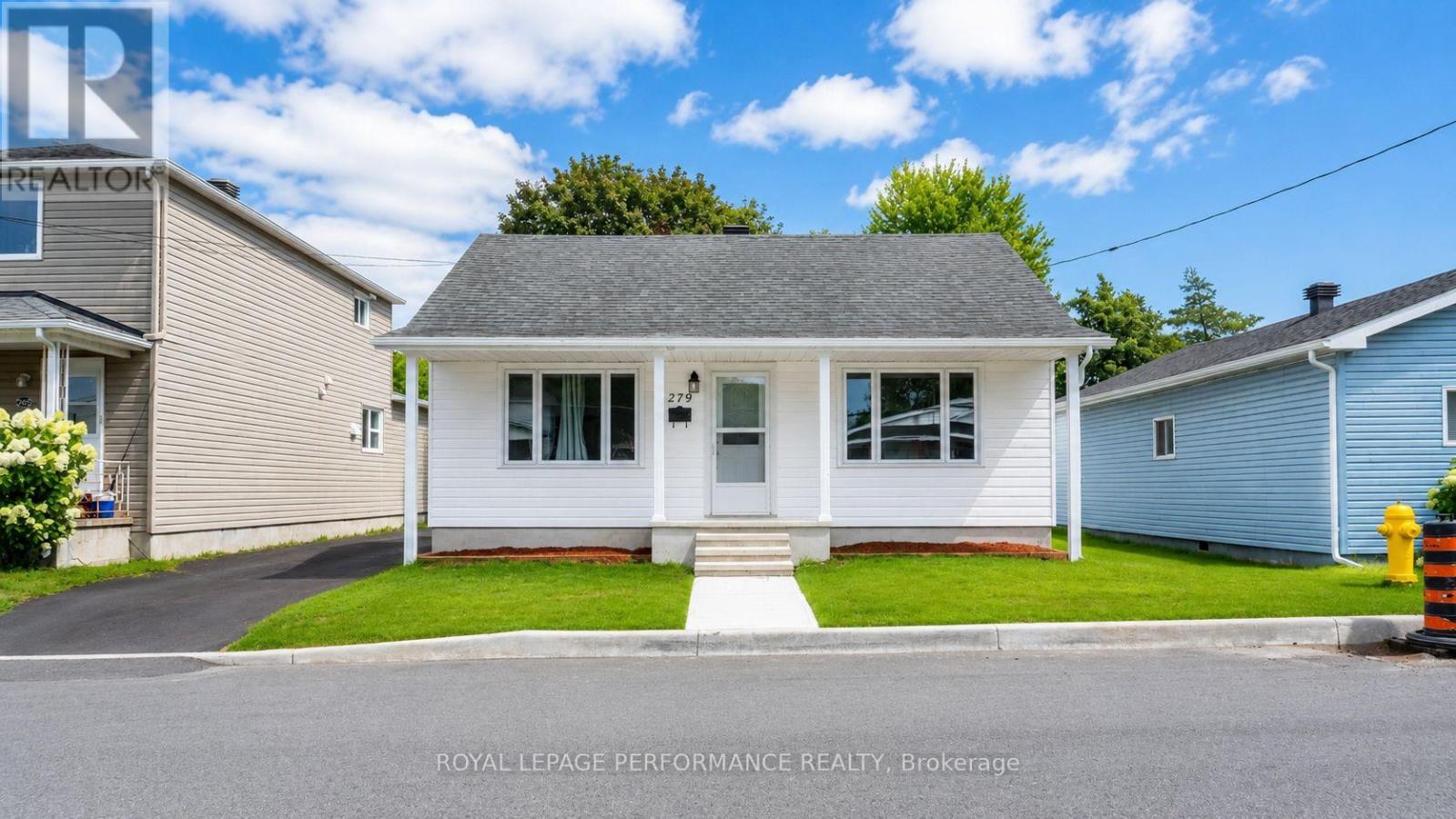 279 Catherine Street, Hawkesbury, Ontario  K6A 1Z7 - Photo 2 - X13660280