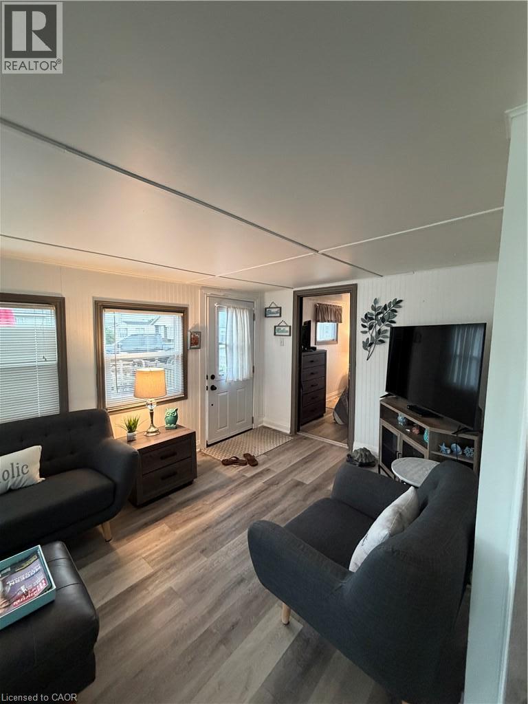 92 Clubhouse Road Unit# 25, Turkey Point, Ontario  N0E 1T0 - Photo 5 - 40854848