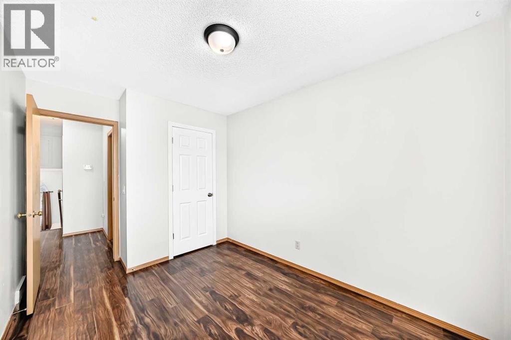 6934 Laguna Way NE, Calgary, Alberta  T1Y 6W2 - Photo 24 - A2330918