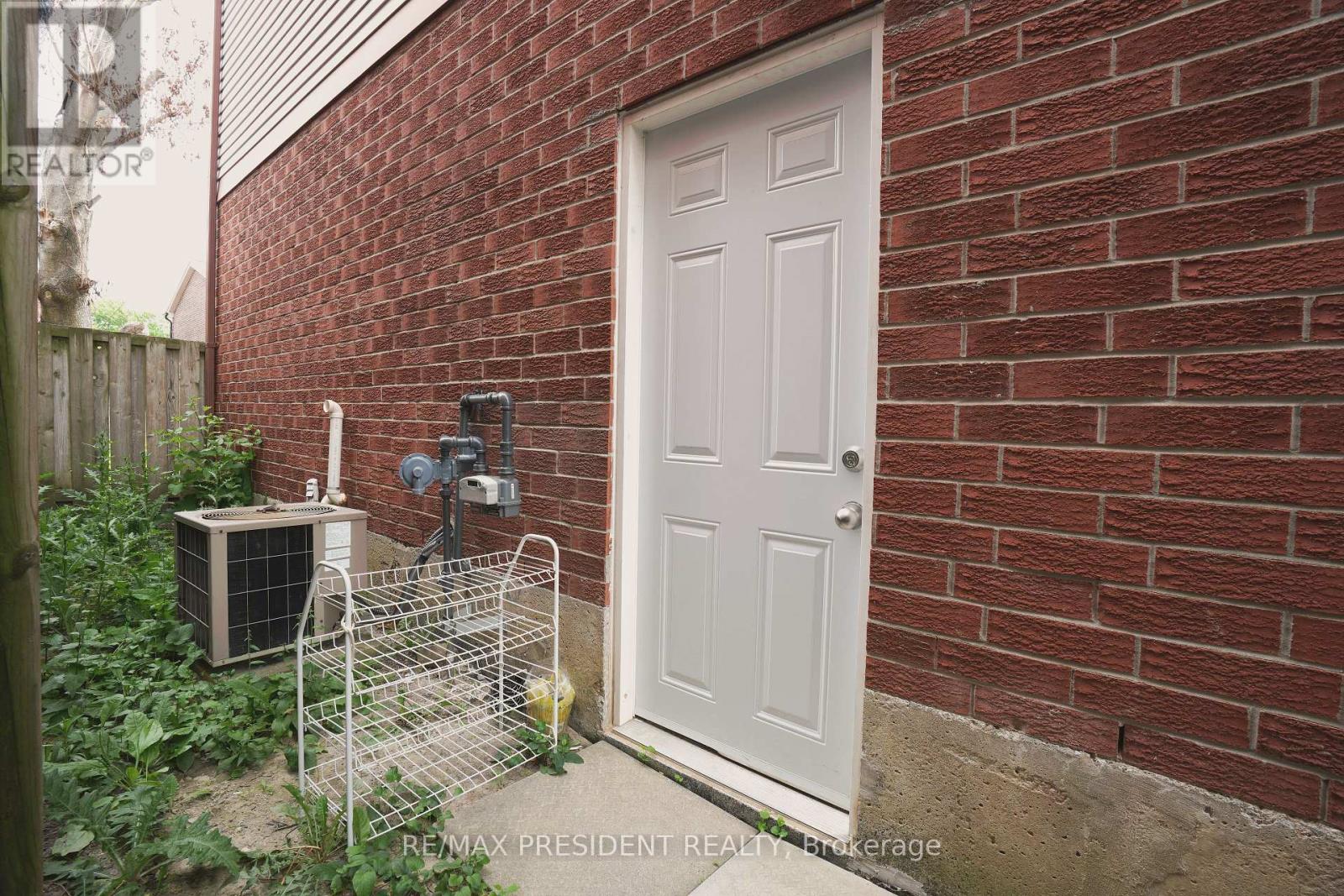 19 Copeland Road, Brampton, Ontario  L6Y 2S5 - Photo 49 - W13213040