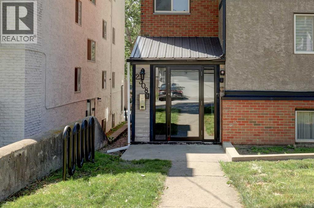 302, 2308 17b Street Sw, Calgary, Alberta  T2T 4S8 - Photo 2 - A2328741