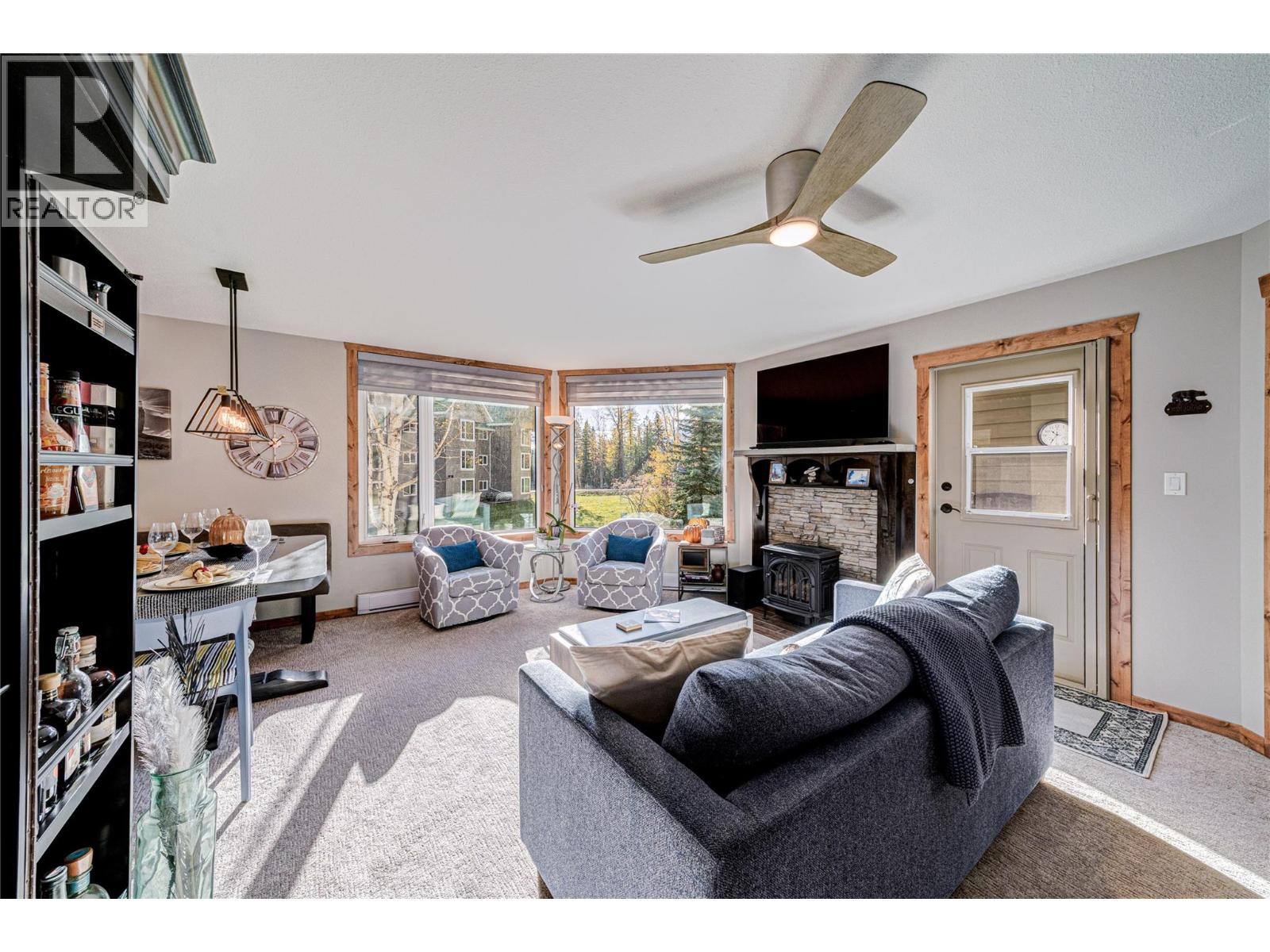 4559 Timberline Crescent Unit# 221, Fernie, British Columbia  V0B 1M6 - Photo 4 - 10394674