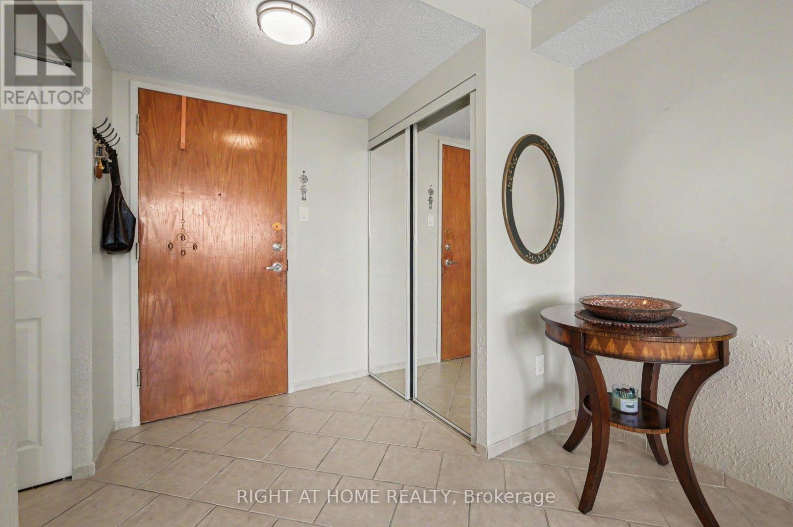 701 - 2759 Carousel Crescent, Ottawa, Ontario  K1T 2N5 - Photo 3 - X13660376