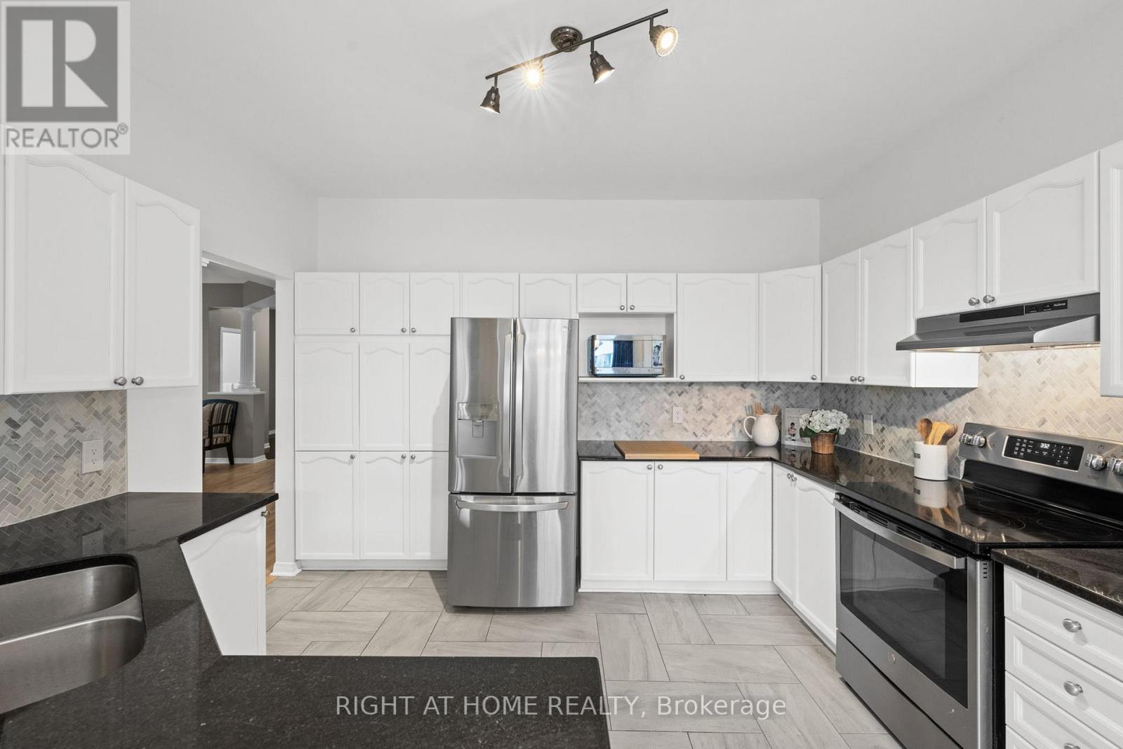 517 Stonechurch Way, Ottawa, Ontario  K2J 0C6 - Photo 14 - X13660384
