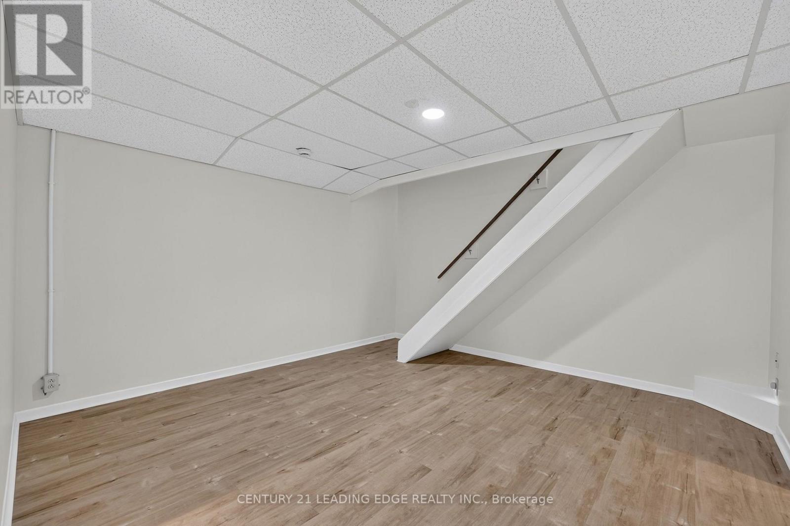 6 Cairns Boulevard, Springwater, Ontario  L9X 0N8 - Photo 34 - S13660224