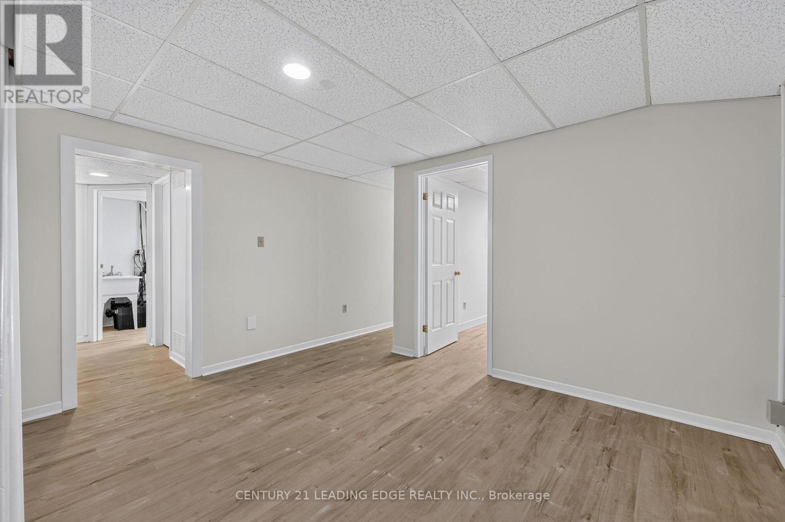 6 Cairns Boulevard, Springwater, Ontario  L9X 0N8 - Photo 35 - S13660224