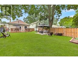 11 STIRTON AVENUE, Brantford, Ontario